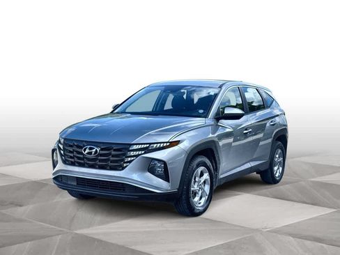 Used 2024 Hyundai Tucson SE AWD/4WD image 4