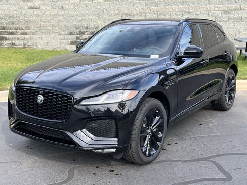 Used 2026 Jaguar F-PACE R-Dynamic S AWD/4WD image 2
