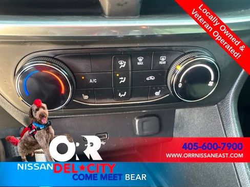 Used 2024 Buick Encore GX Preferred w/ Comfort Package FWD image 24