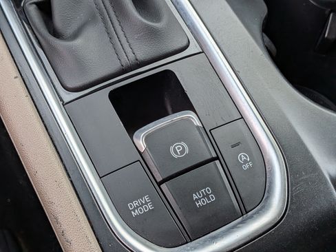 Used 2020 Hyundai Santa Fe SEL FWD image 30