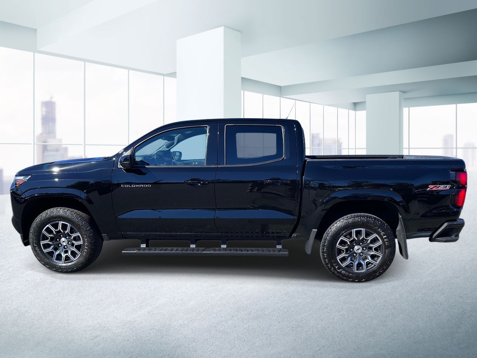 Used 2023 Chevrolet Colorado Z71 w/ Z71 Convenience Package 2 AWD/4WD image 2
