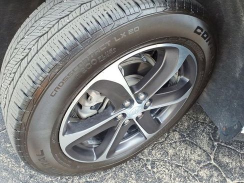 Used 2022 Buick Enclave Essence w/ Experience Buick Package image 15