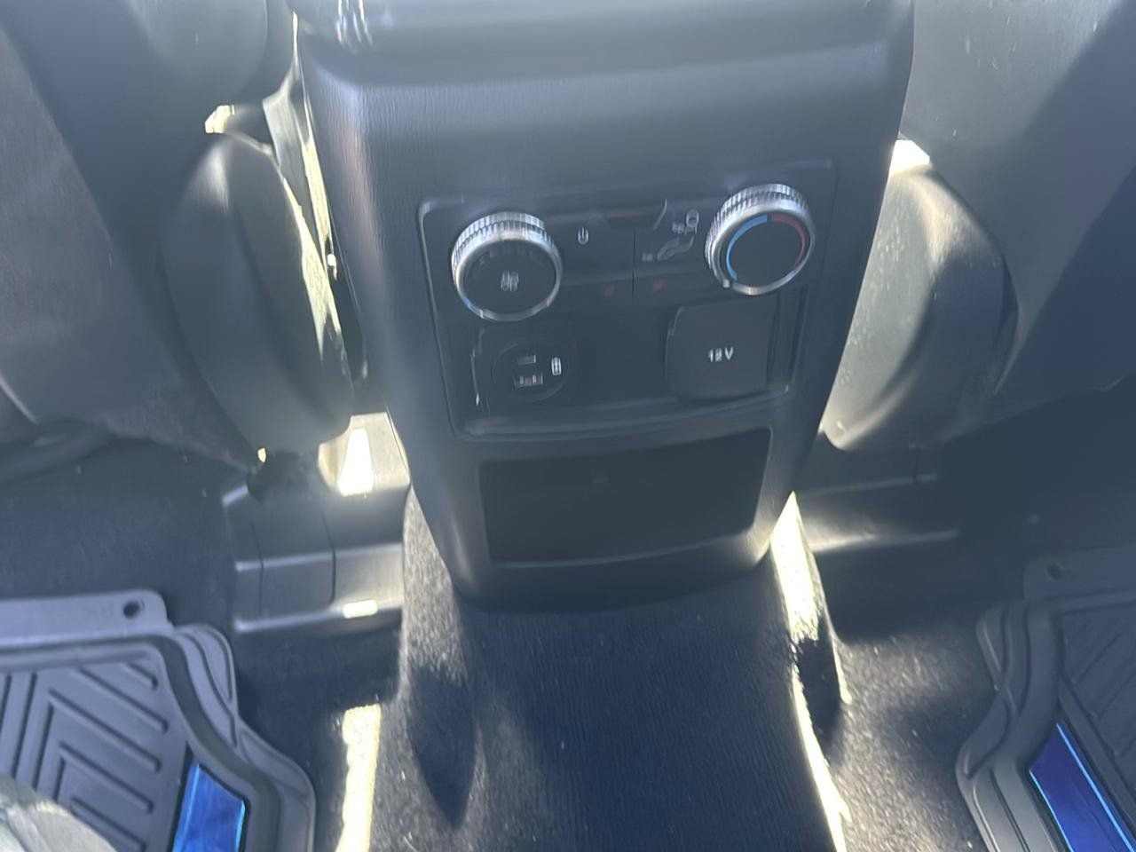 Used 2020 Ford Explorer XLT w/ Equipment Group 202A AWD/4WD image 22