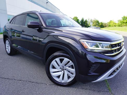 Used 2021 Volkswagen Atlas Cross Sport SE FWD image 1