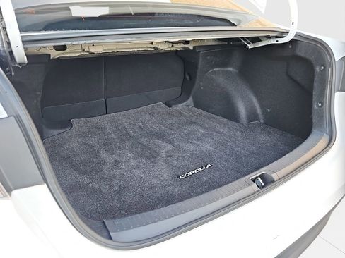 Certified 2025 Toyota Corolla LE w/ Convenience Package image 19