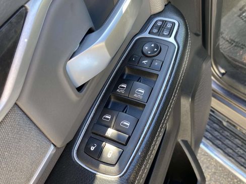 Used 2023 RAM 2500 Big Horn w/ Level 1 Equipment Group AWD/4WD image 18
