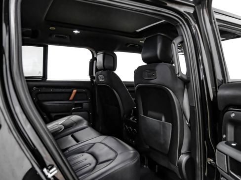 Used 2021 Land Rover Defender 110 X image 33