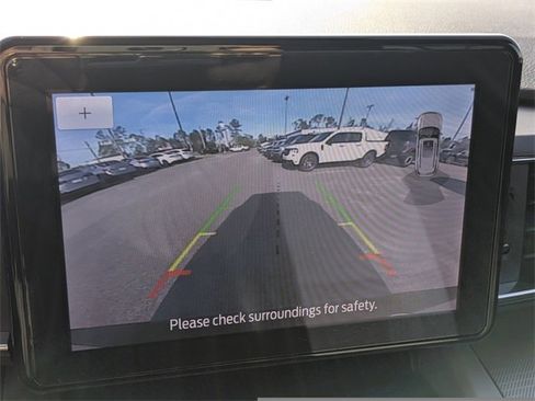 Used 2023 Ford Explorer XLT w/ Equipment Group 202A image 22