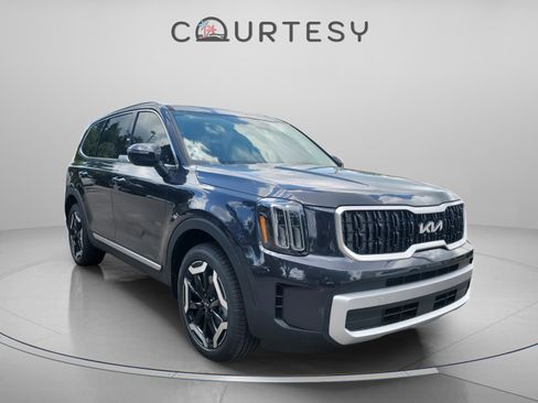 New 2025 Kia Telluride EX w/ EX Captain's Chair Package image 4