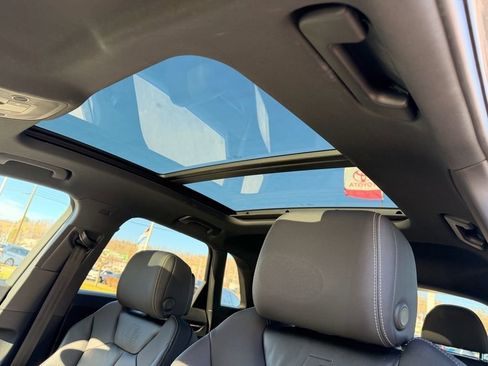 Used 2019 Audi Q3 2.0T Prestige image 14