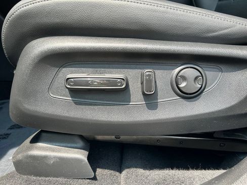 Used 2025 Honda CR-V EX-L image 15