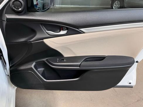 Used 2017 Honda Civic EX image 11
