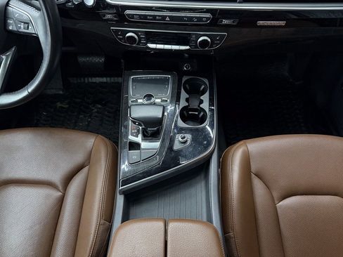 Used 2018 Audi Q7 3.0T Premium Plus w/ Premium Plus Package image 27