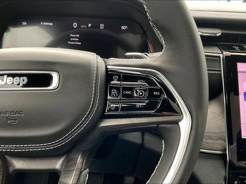 New 2025 Jeep Grand Cherokee L Overland image 18