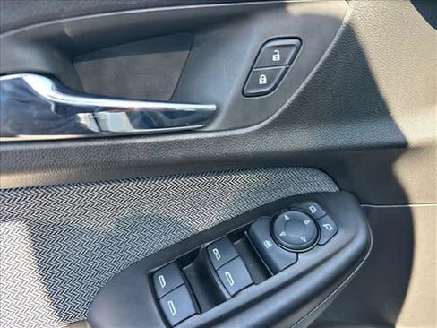 Used 2023 Chevrolet TrailBlazer LT w/ Convenience Package FWD image 14
