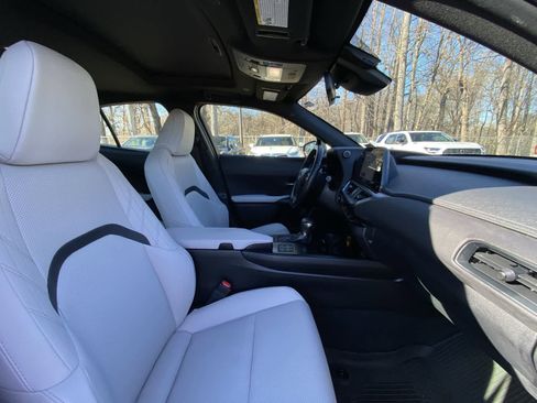 Used 2023 Lexus UX 250h F Sport image 27