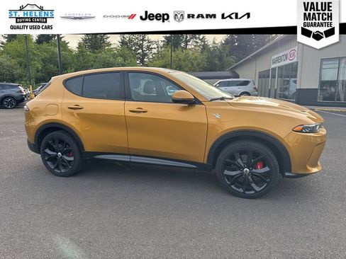 Used 2024 Dodge Hornet R/T Plus w/ Track Pack AWD/4WD image 5
