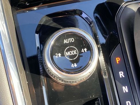 Used 2024 GMC Canyon AT4 w/ AT4 Premium Package image 32