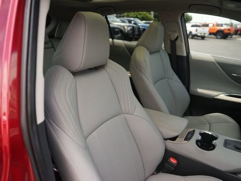Used 2023 Toyota Venza Limited AWD/4WD image 20