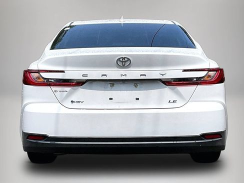 Used 2025 Toyota Camry LE FWD image 6