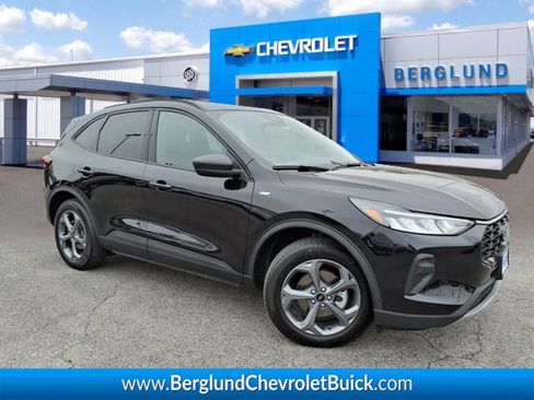 Used 2025 Ford Escape ST-Line image 1