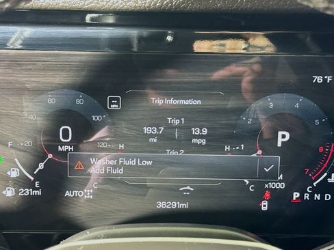 Certified 2025 GMC Yukon Denali AWD/4WD image 10