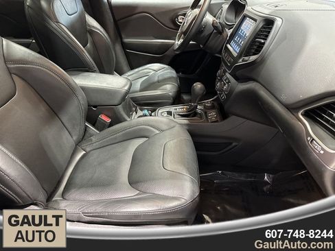 Used 2021 Jeep Cherokee Latitude Lux w/ Sun & Sound Group image 17