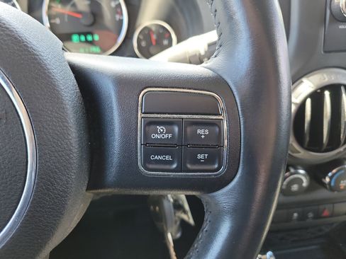 Used 2012 Jeep Wrangler Sport image 21