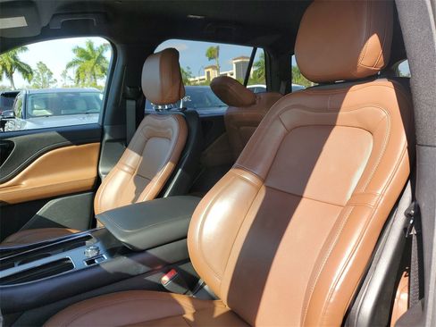 Used 2020 Lincoln Aviator Reserve w/ Elements Package Plus image 22