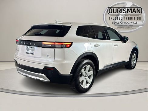 Used 2024 Honda Prologue EX image 8