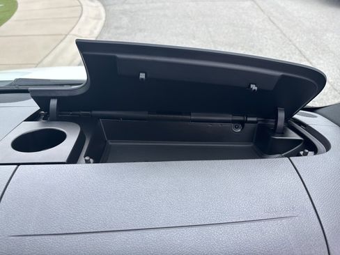 Used 2023 Mercedes-Benz Sprinter 144 Cargo image 24