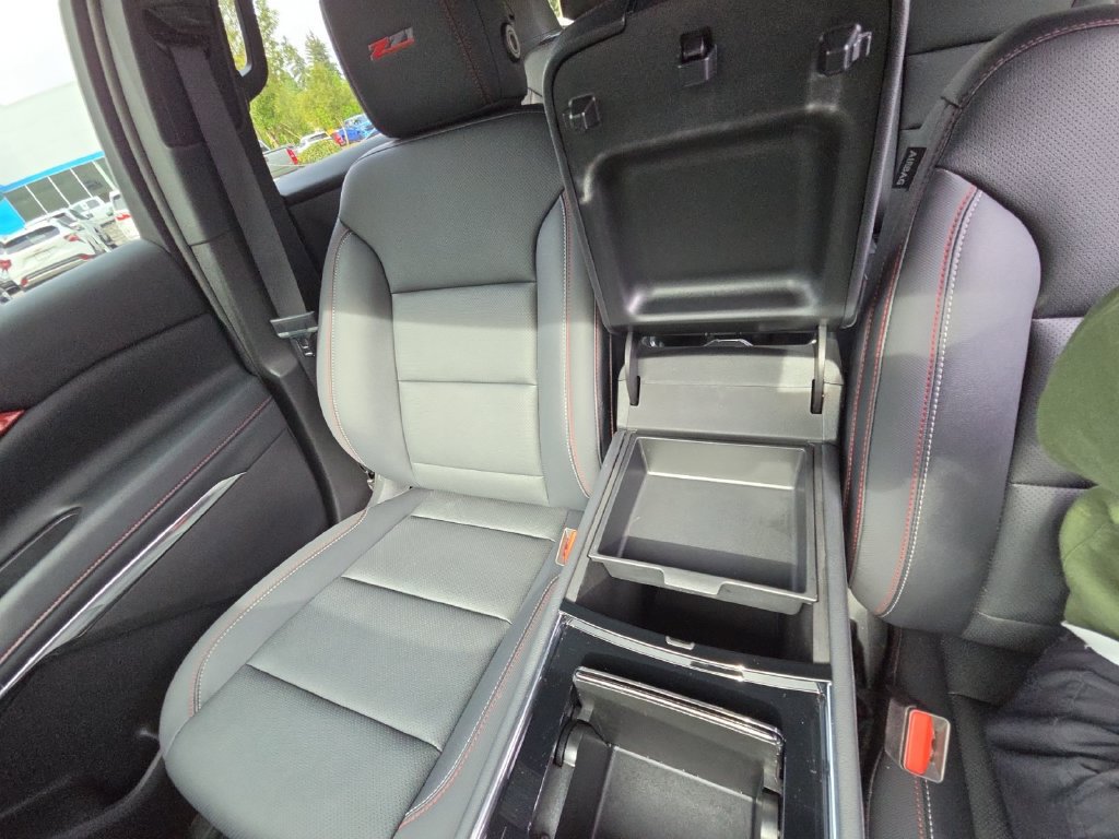 Used 2026 Chevrolet Traverse Z71 w/ Enhanced Driving Package AWD/4WD image 30