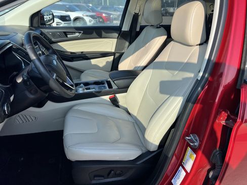 Used 2021 Ford Edge Titanium w/ Equipment Group 301A image 12