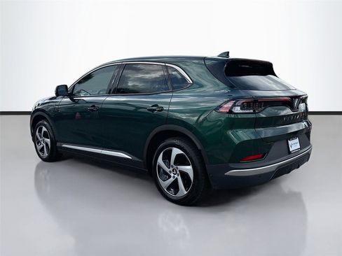 New 2025 VinFast VF 8 Eco image 5