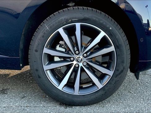 New 2025 Jaguar F-PACE R-Dynamic S image 13