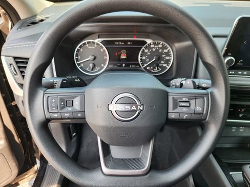 Certified 2025 Nissan Rogue S AWD/4WD image 7