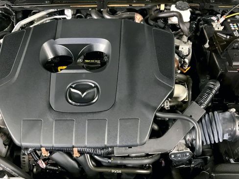 Used 2024 MAZDA MAZDA3 s FWD image 10