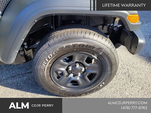 New 2026 Jeep Gladiator Sport AWD/4WD image 19