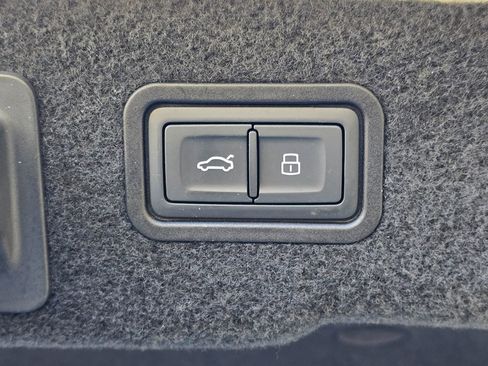 Used 2019 Audi A8 L 4.0T w/ First Edition Package image 73