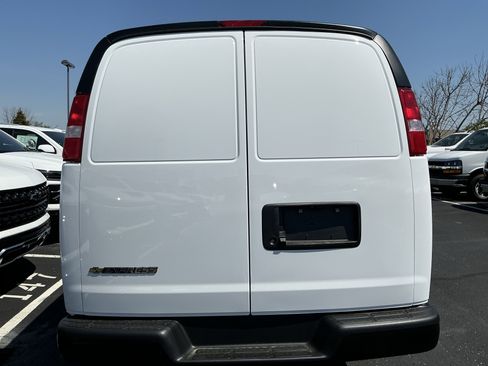 New 2026 Chevrolet Express 2500 w/ Driver Convenience Package RWD image 6