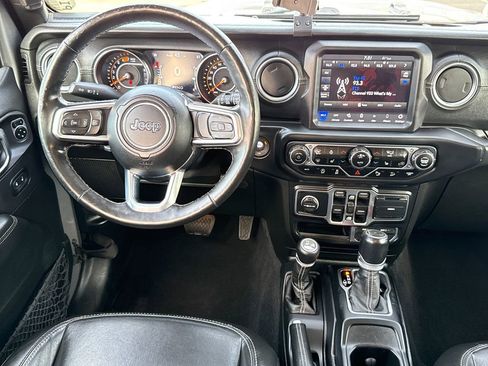 Used 2020 Jeep Wrangler Unlimited Sahara AWD/4WD image 20