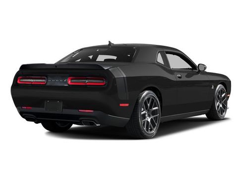 Used 2016 Dodge Challenger R/T Scat Pack w/ Leather Interior Group RWD image 5
