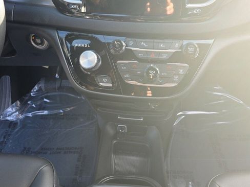 New 2026 Chrysler Voyager LX image 16