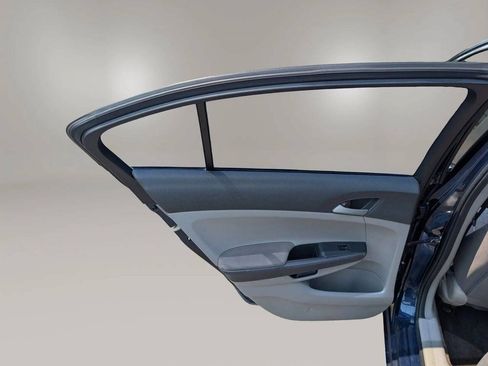 Used 2010 Honda Accord LX image 36