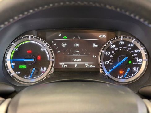 Used 2022 Toyota Highlander XLE FWD image 29