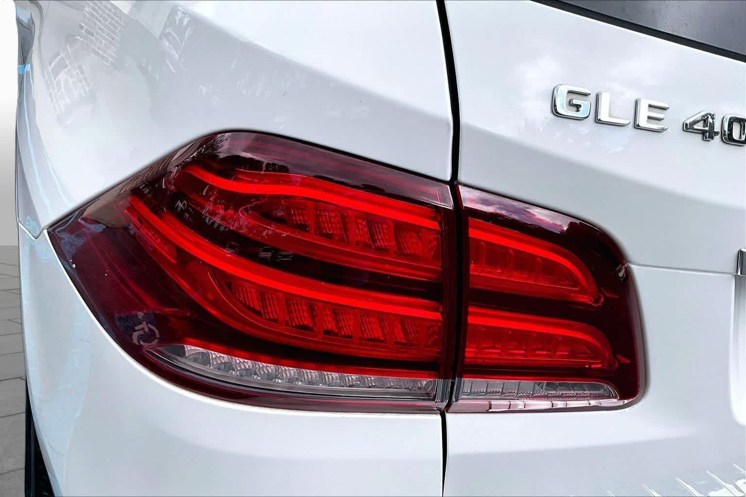 Used 2019 Mercedes-Benz GLE 400 4MATIC image 29