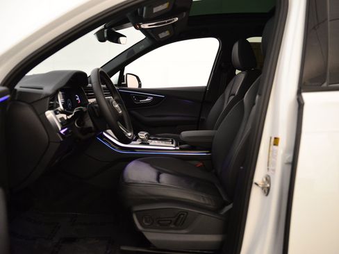 Used 2025 Audi Q7 2.0T Premium w/ Convenience Plus Package image 24