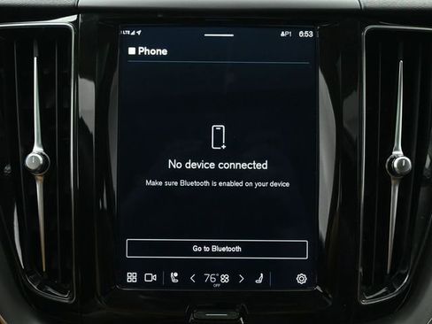 Used 2023 Volvo XC60 B5 Core image 29