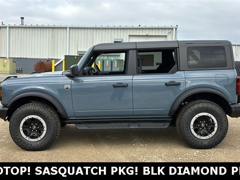 New 2025 Ford Bronco Big Bend w/ Black Diamond Package image 3