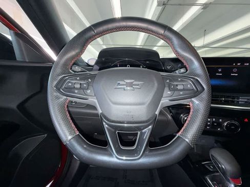 Used 2024 Chevrolet Trax RS w/ Driver Confidence Package FWD image 15
